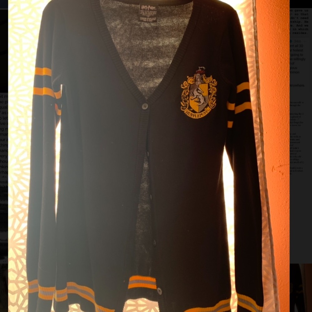 Hot Topic Harry Potter Cardigan Hufflepuff
